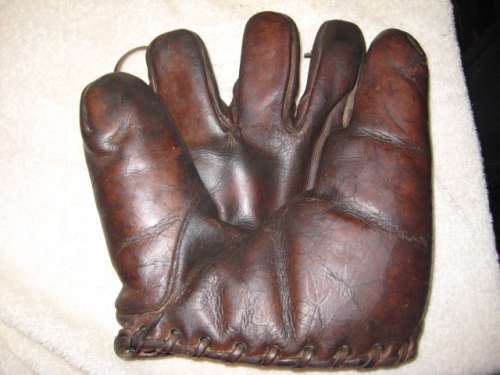 Joe Cronin Reach Front